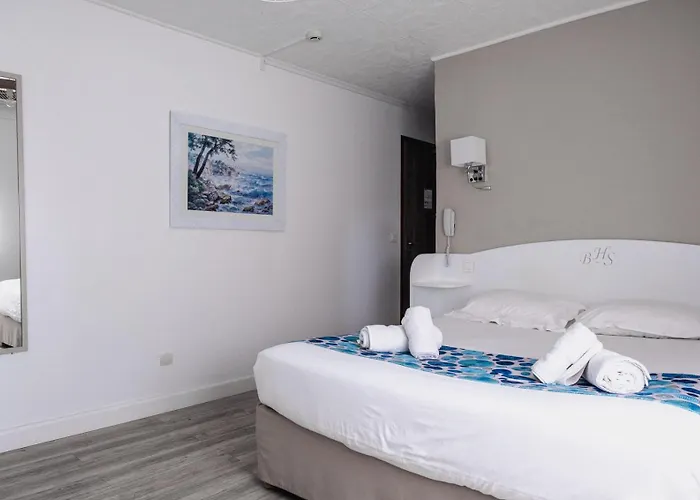 Beau Site 3* Le Lavandou