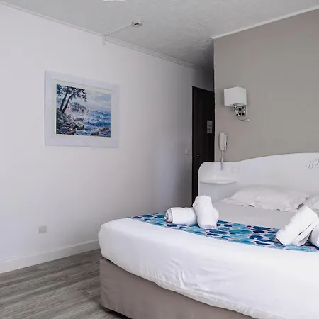 Beau Site 3* Le Lavandou